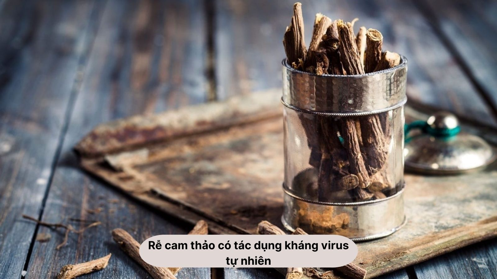 Rễ cam thảo có thể hỗ trợ giảm nhẹ tay chân miệng nhờ đặc tính kháng virus