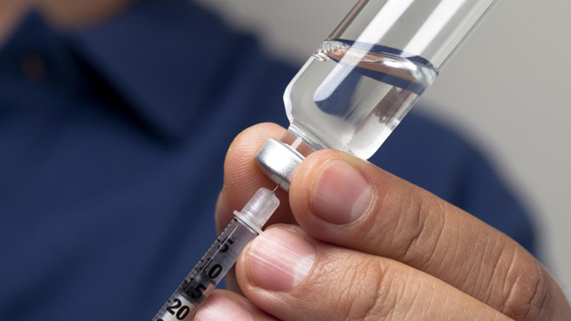 Bệnh nhân tiểu đường có thể hạ đường huyết tại nhà bằng cách tiêm insulin