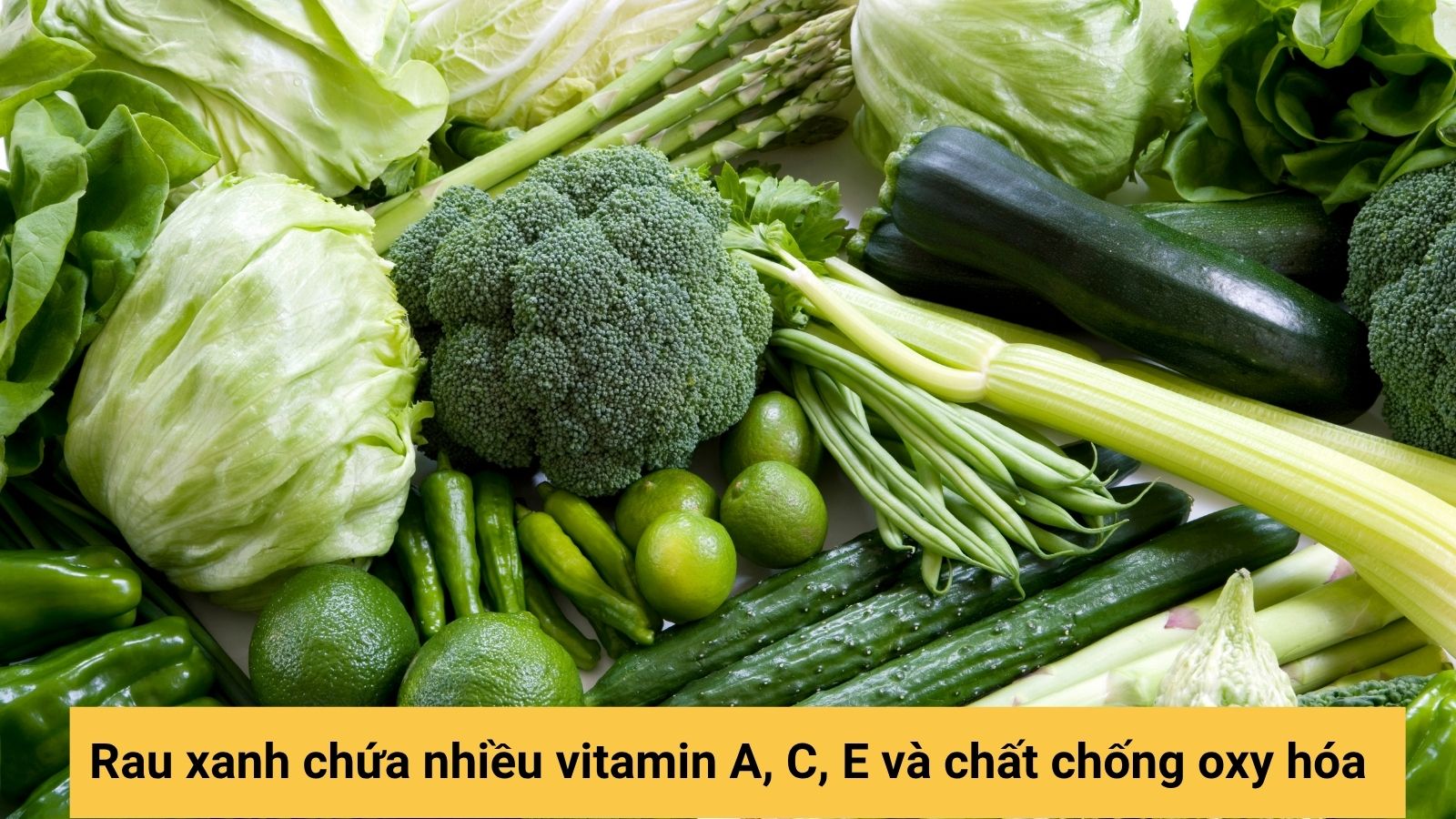 Nên ăn nhiều rau xanh để bổ sung vitamin khi bị cảm cúm