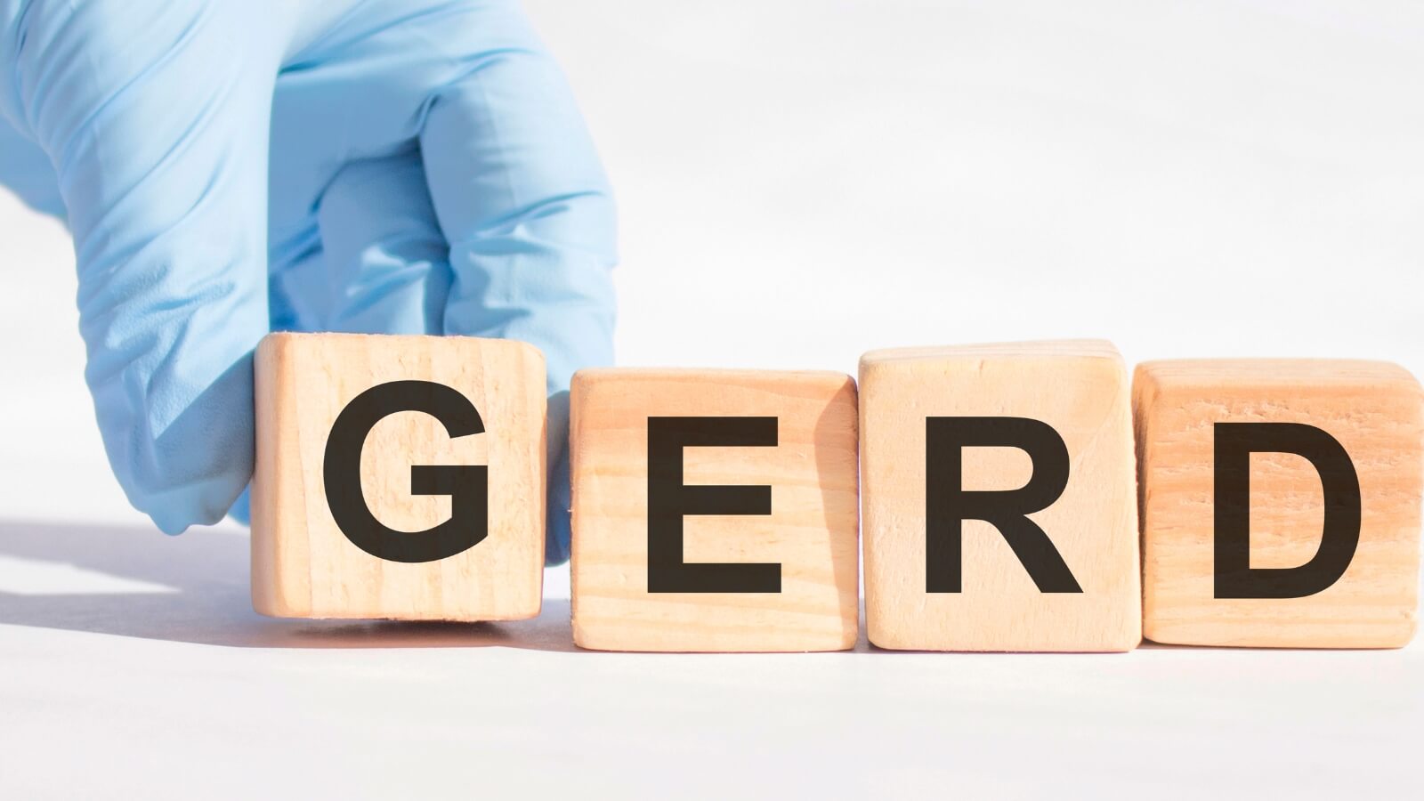 Trào ngược dạ dày là một bệnh lý rất phổ biến ở cả người lớn và trẻ nhỏ