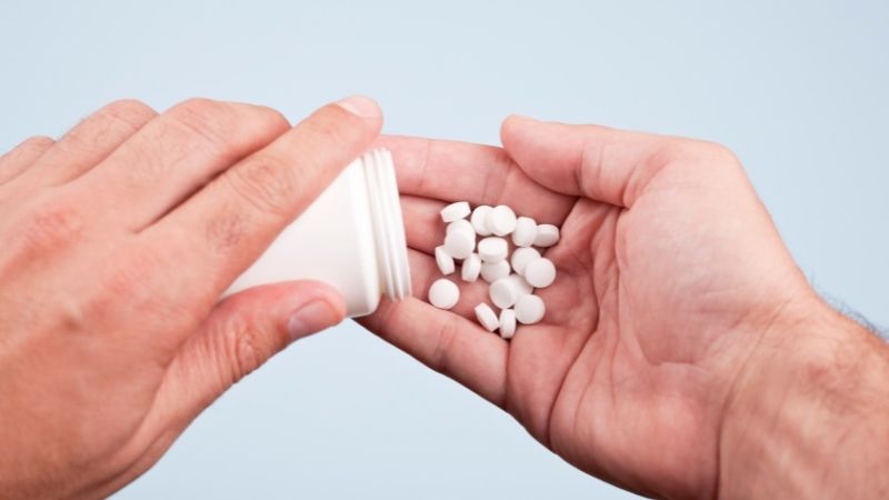 Có thể uống Menevit và tinh chất hàu cùng lúc được không?