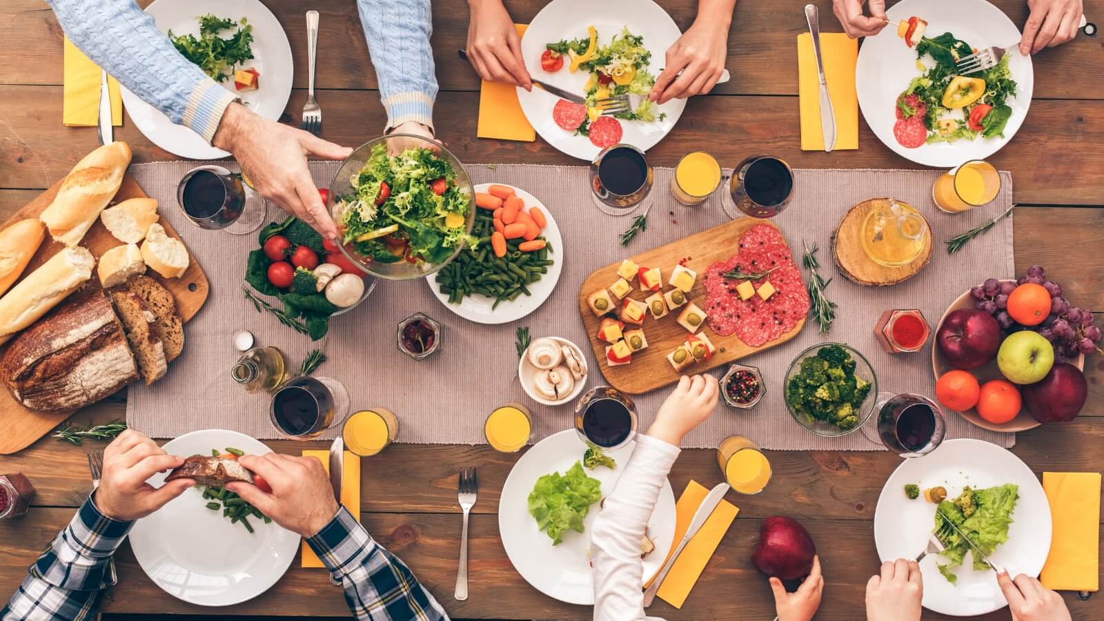 Nên ăn uống lành mạnh để tăng khả năng có con ở người yếu sinh lý