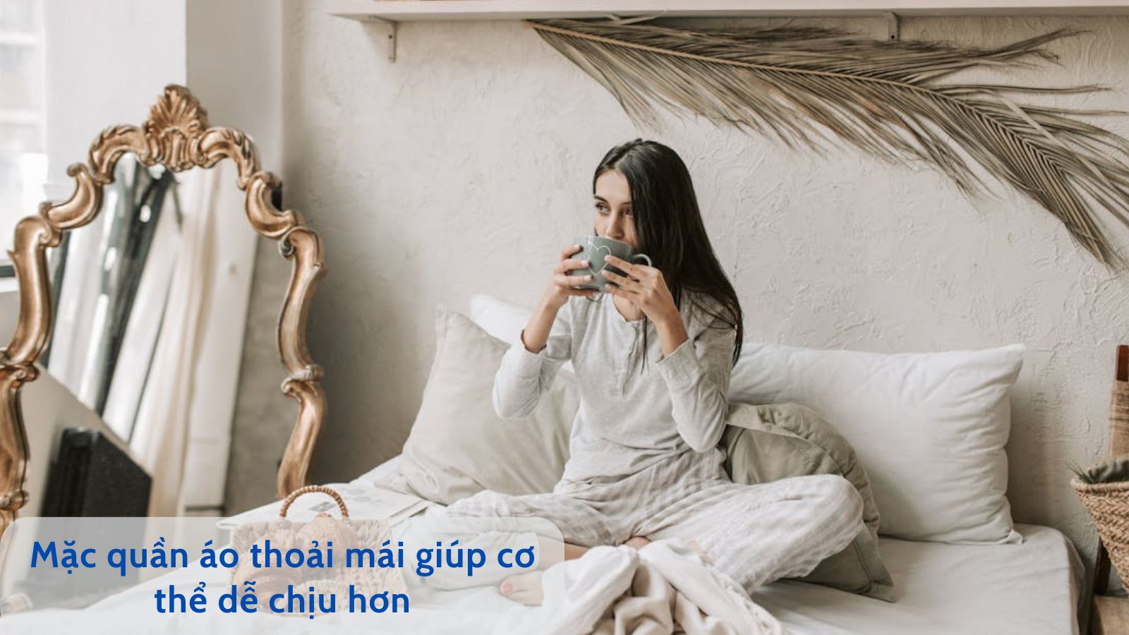 Người bị cảm cúm không nên mặc quá nhiều quần áo, gây đổ mồ hôi nhiều, khó chịu