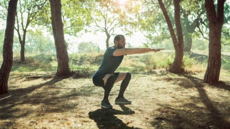 Chỉ với 30 phút Squat mỗi ngày giúp cải thiện sinh lý nam tự nhiên và hiệu quả.