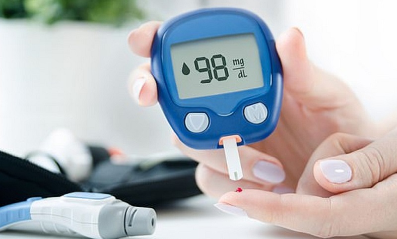 Máy thử đường huyết tại nhà