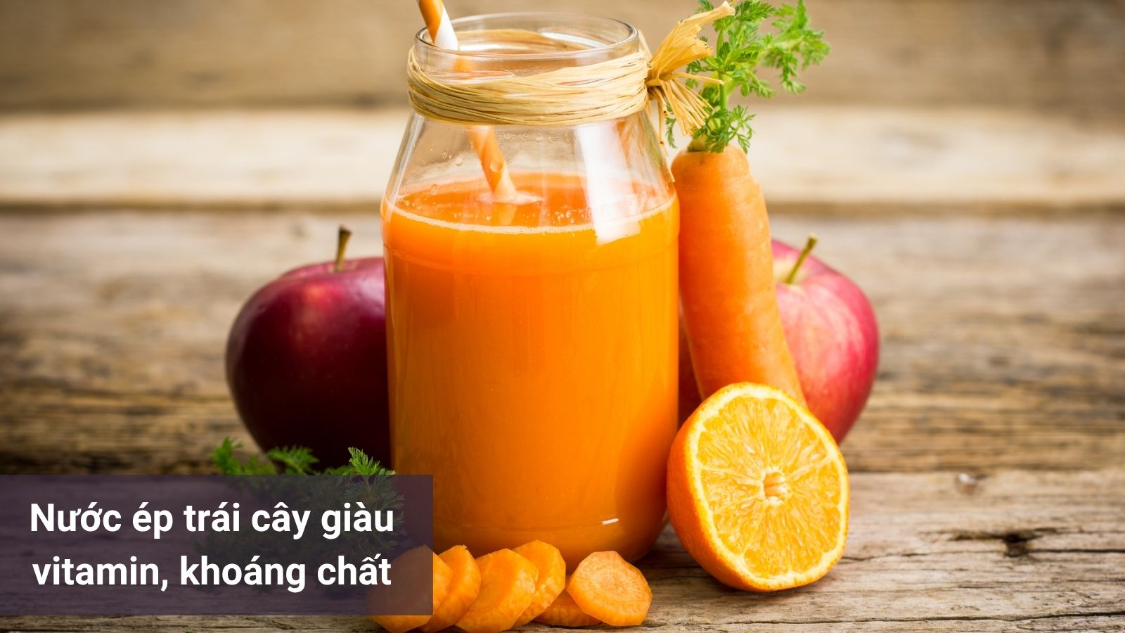 Bù nước bằng nước ép trái cây giúp trẻ hồi phục nhanh hơn