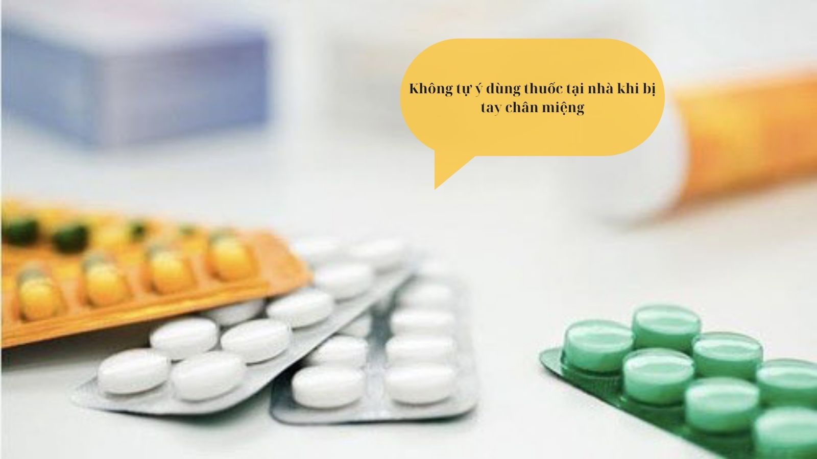 Không tự ý dùng thuốc tại nhà khi bị tay chân miệng