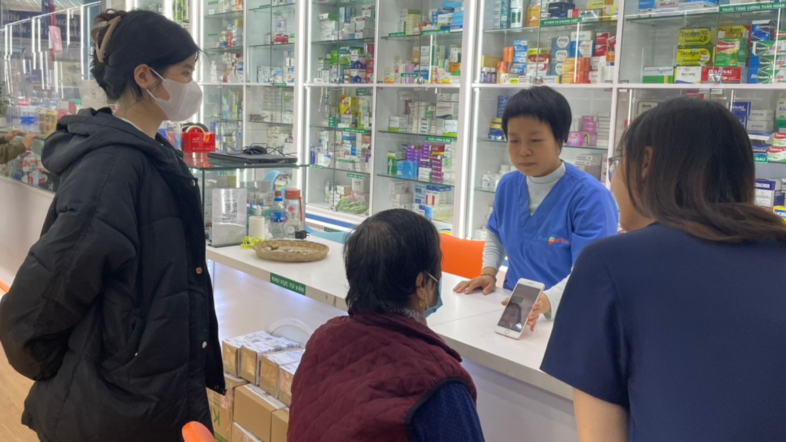 Thăm khám và tư vấn Bác sĩ Online 1:1 thông qua cuộc gọi Video call