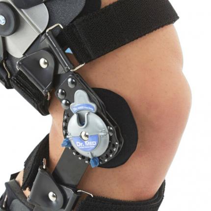 Nẹp gối khóa số chân trái