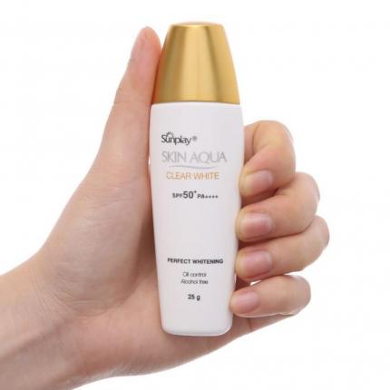 Tuýp 25g kem chống nắng Sunplay Skin Aqua Clear White