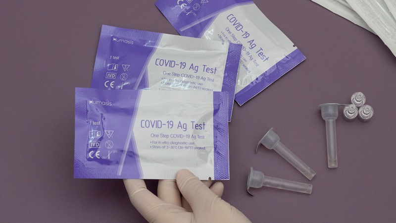 Bộ kit xét nghiệm nhanh Covid-19 Humasis 1 test