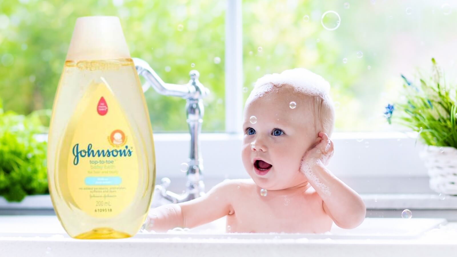 Johnson's Baby cấp ẩm mềm mịn, bảo vệ làn da