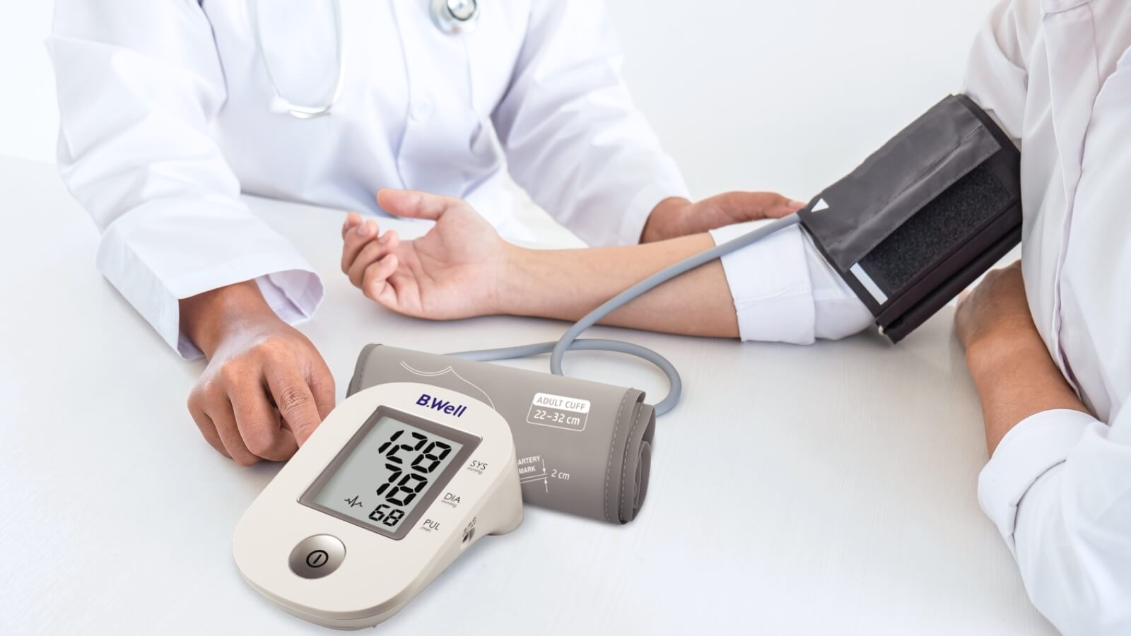 Máy đo huyết áp B.Well PRO 36 có giọng nói