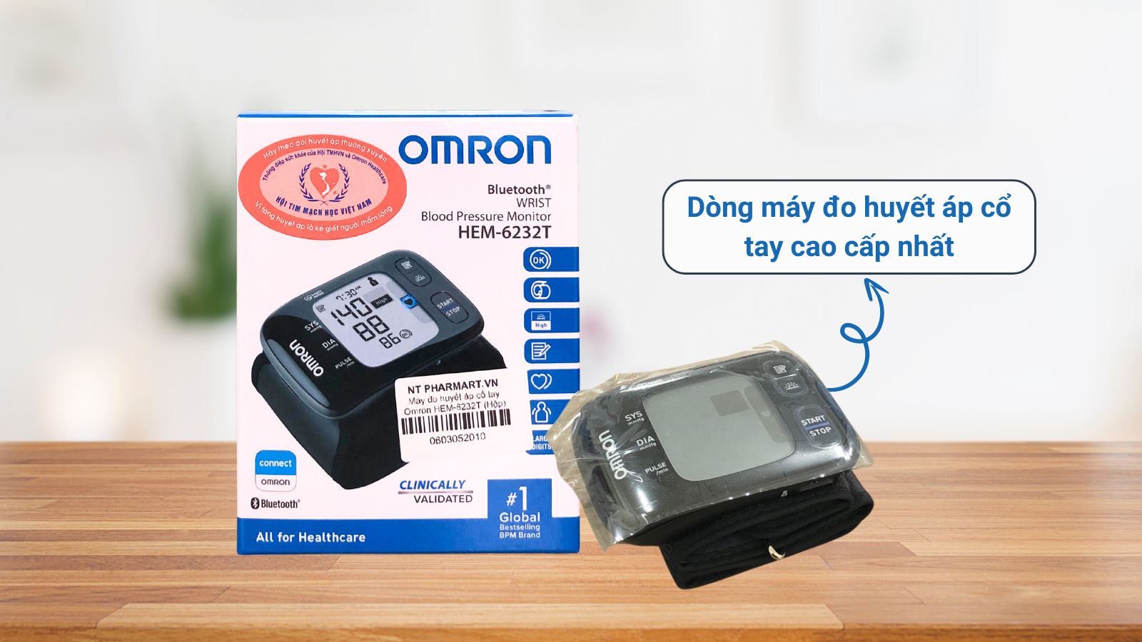 Máy đo huyết áp cổ tay Omron HEM 6232T có thiết kế nhỏ gọn, hiện đại