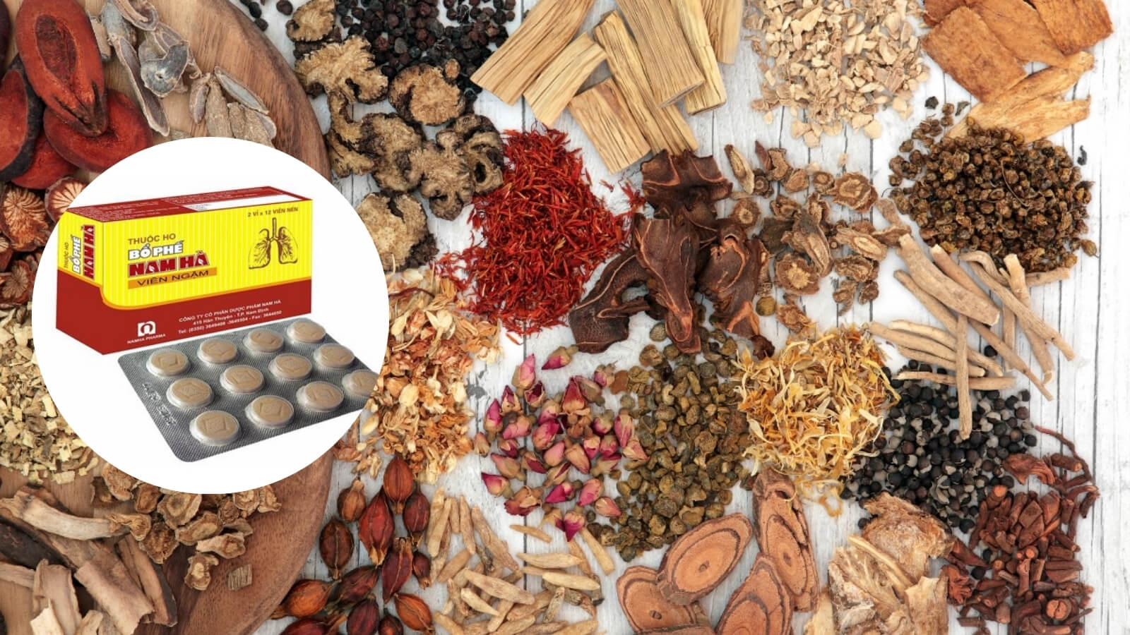 Viên ngậm Bổ Phế Nam Hà được bào chế từ các loại thảo dược thiên nhiên